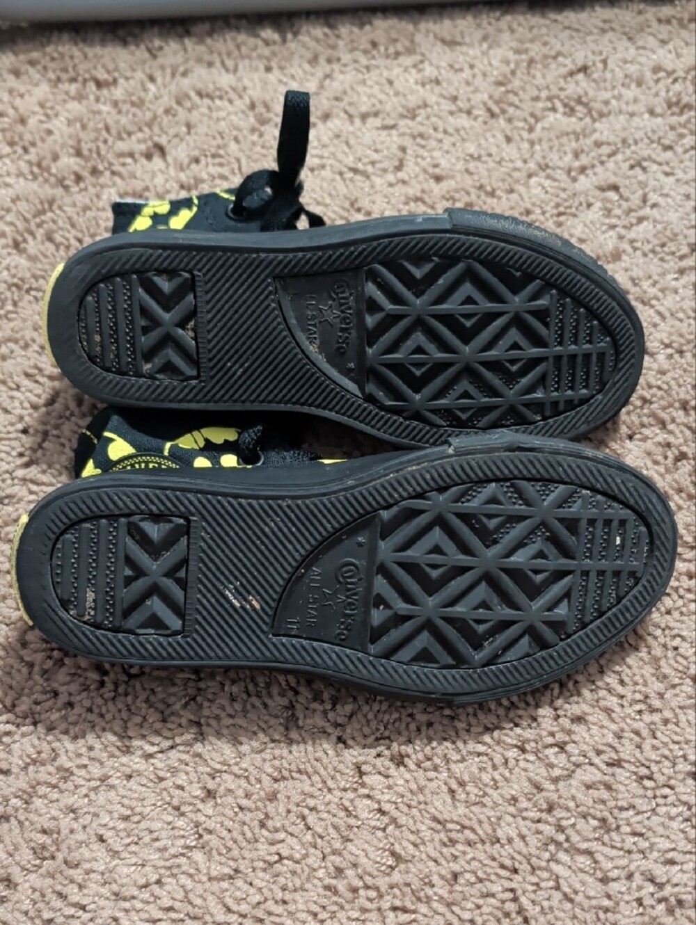 Kids Black & Yellow Batman Logo High-Top Sneakers - Picture 5 of 5